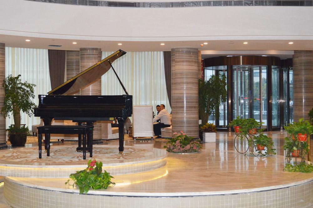 Noble Center Hotel Shanghai Eksteriør billede